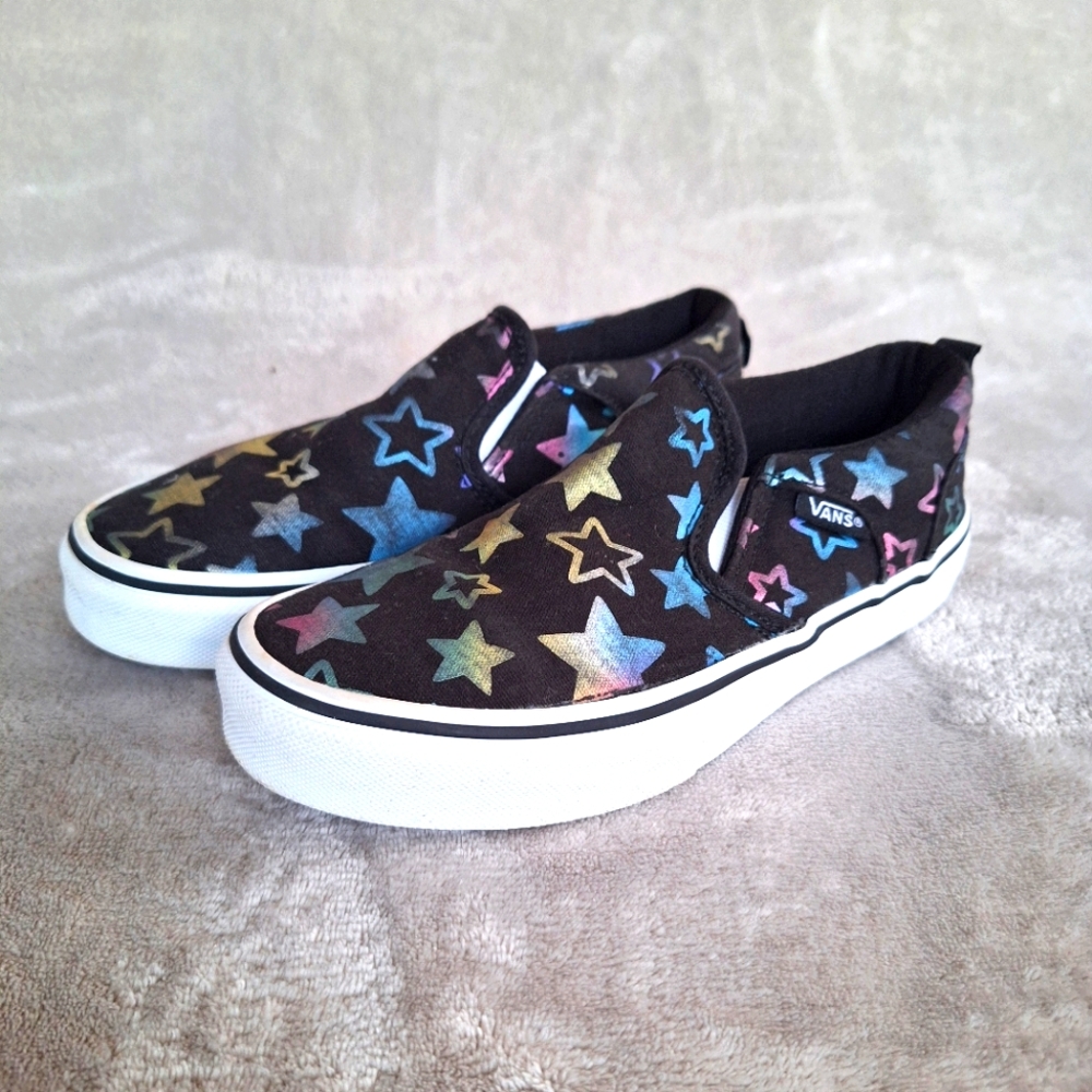 Girl's Van's Black w/ Stars